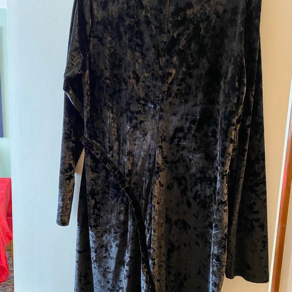 Elegant Black Velvet Dress